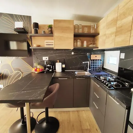 Mobile Kala ビオグラード・ナ・モル