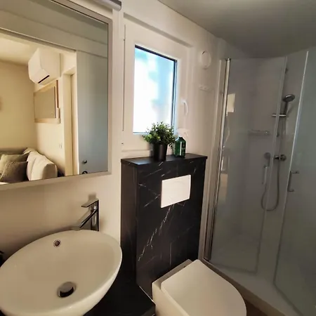 Mobile Kala ビオグラード・ナ・モル